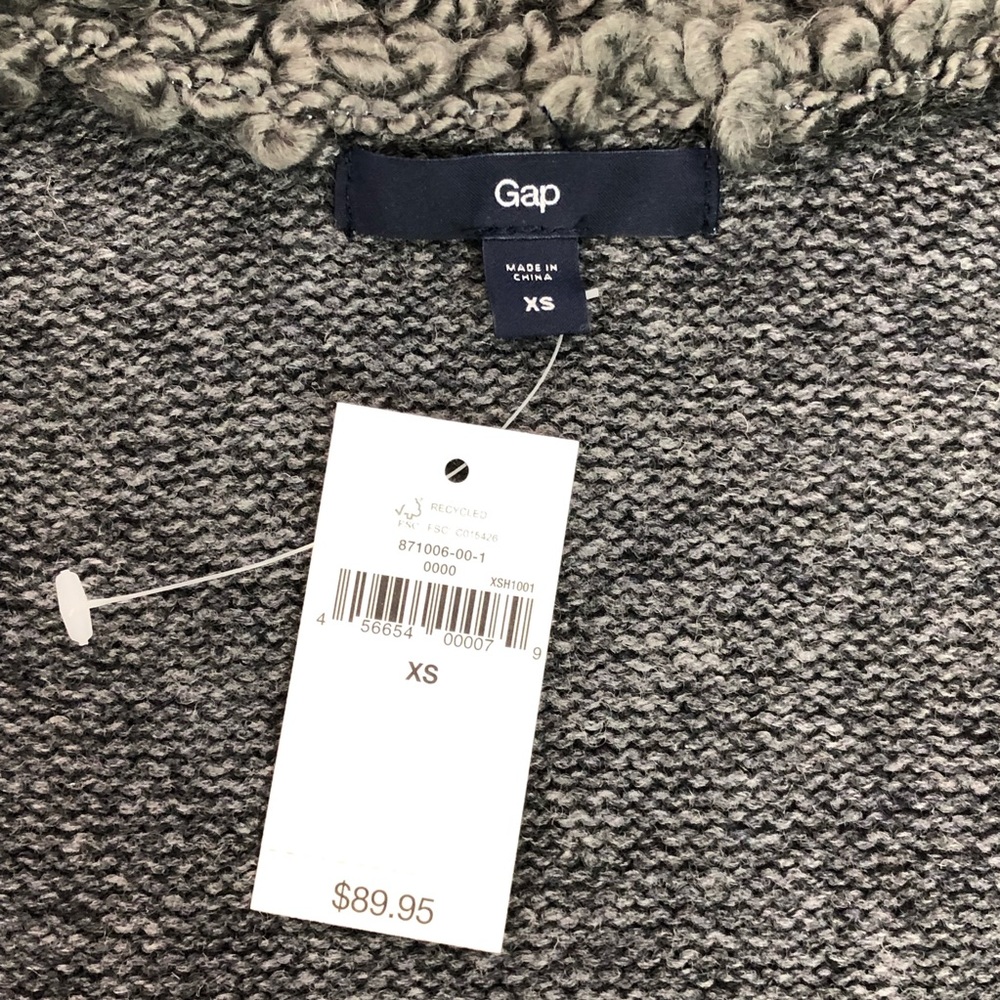 Gap Sweater Cardigan Long Sleeve Size XS New - Picture 3 of 5